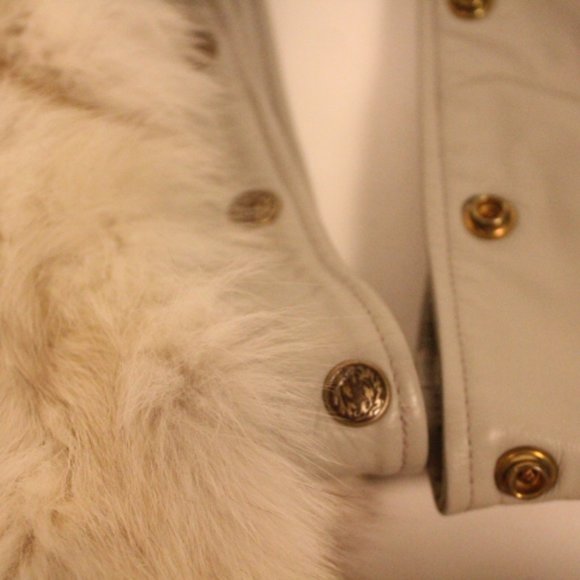 O'Brien & Sons Fox and Leather Coat - Picture 10 of 12